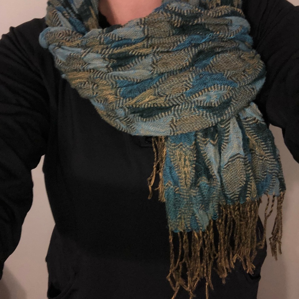 Fashion scarf